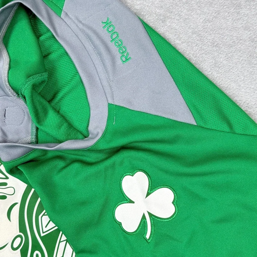 Reebok nwt chicago